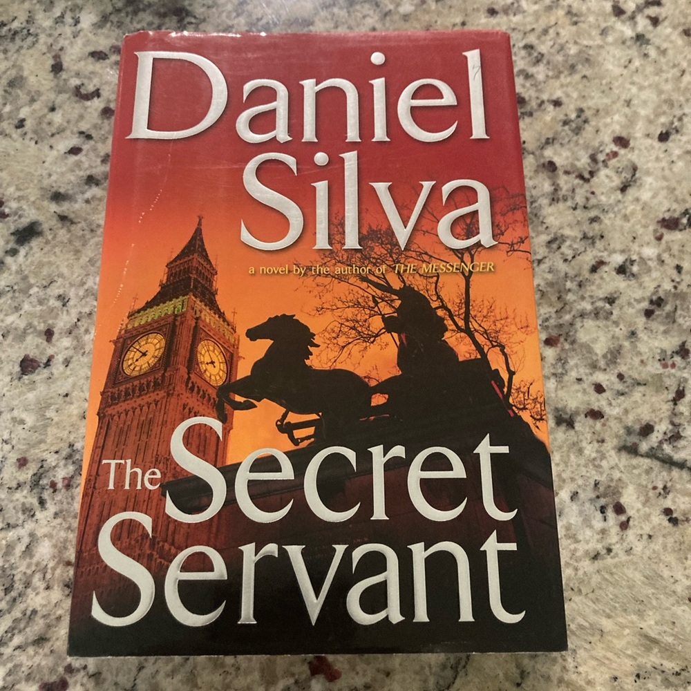 Preowned The Secret Servant by Daniel Silva in hardcover